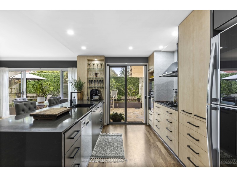 15/4B Herries Street, East Toowoomba QLD 4350