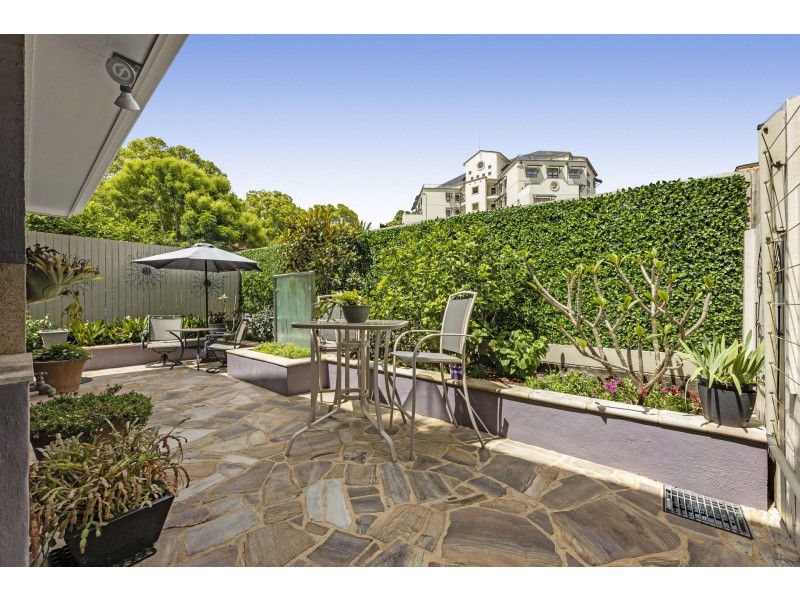 15/4B Herries Street, East Toowoomba QLD 4350