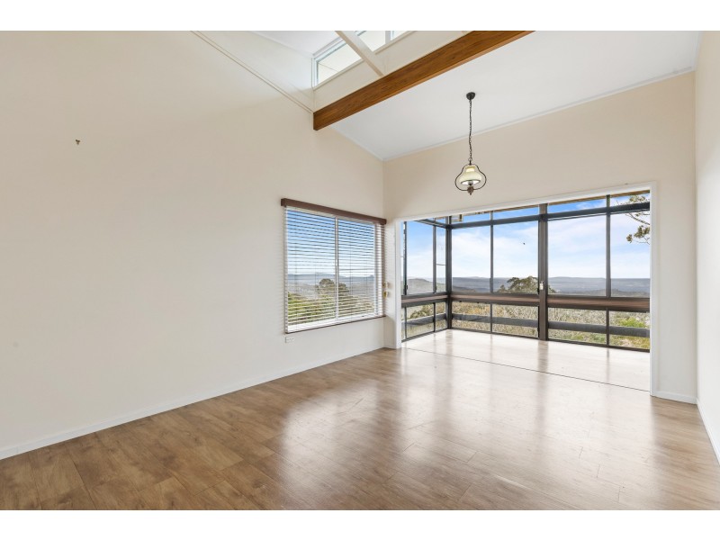 13 Murphys Creek Road, Blue Mountain Heights QLD 4350