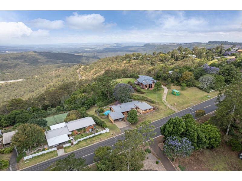 13 Murphys Creek Road, Blue Mountain Heights QLD 4350