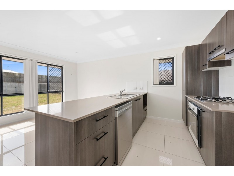 25 Cashmore Street, Wyreema QLD 4352