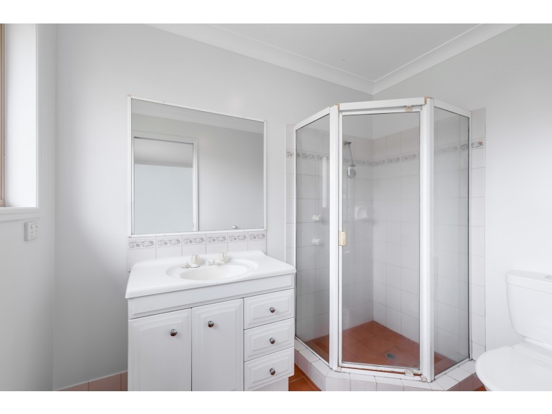 4 Audrey Court, Middle Ridge QLD 4350
