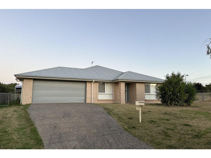 20 Monarch Street, Meringandan West QLD 4352