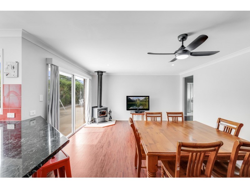 31 Eton Street, Cambooya QLD 4358