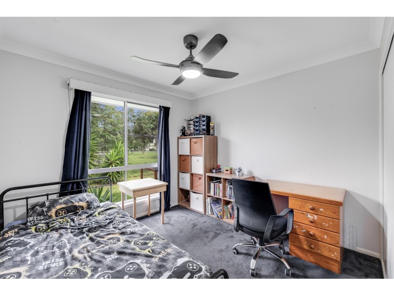 31 Eton Street, Cambooya QLD 4358