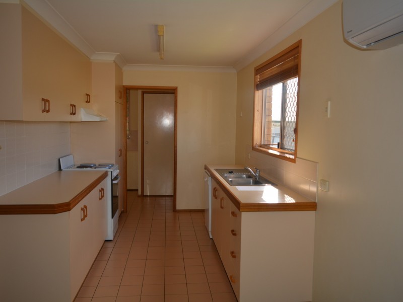 2/3 Horrocks Crescent, Kearneys Spring QLD 4350