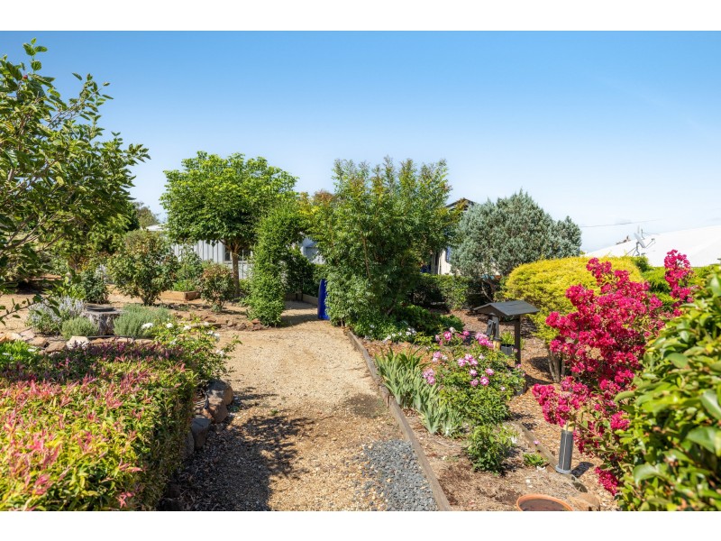 61 Warkon Street, Greenmount QLD 4359