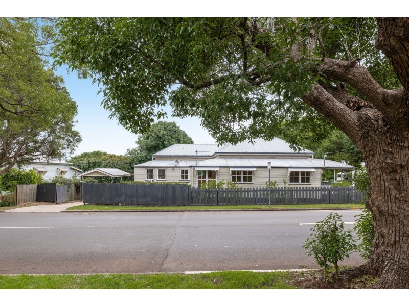 60 Herries Street, East Toowoomba QLD 4350