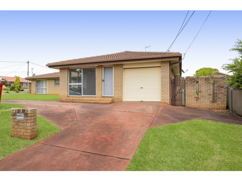 1/5 Rutkin Street, Kearneys Spring QLD 4350