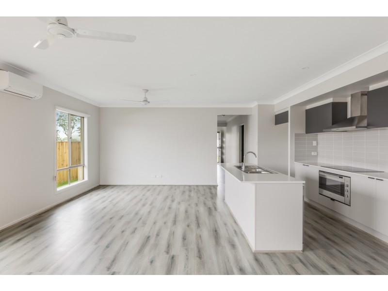 9 Dallas Street, Cotswold Hills QLD 4350