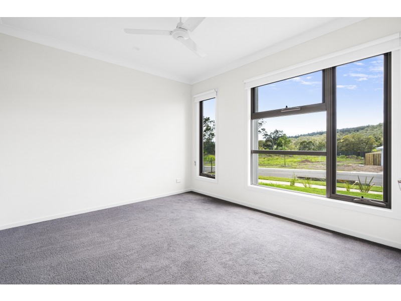 9 Dallas Street, Cotswold Hills QLD 4350