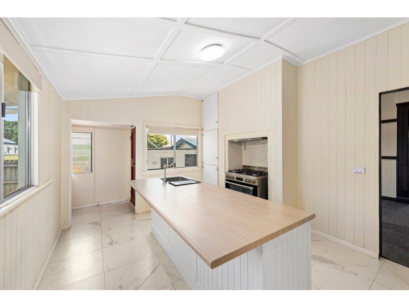 171 Holberton Street, Newtown QLD 4350