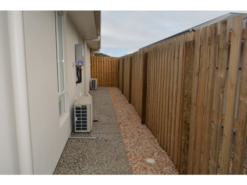 6 McInnes Street, Glenvale QLD 4350