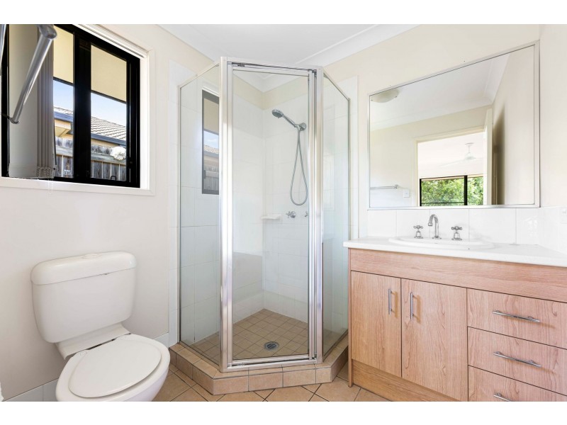 5 Paige Place, Helidon QLD 4344