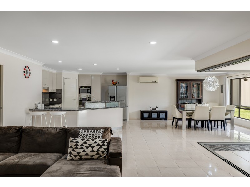 36 Acacia Avenue, Top Camp QLD 4350