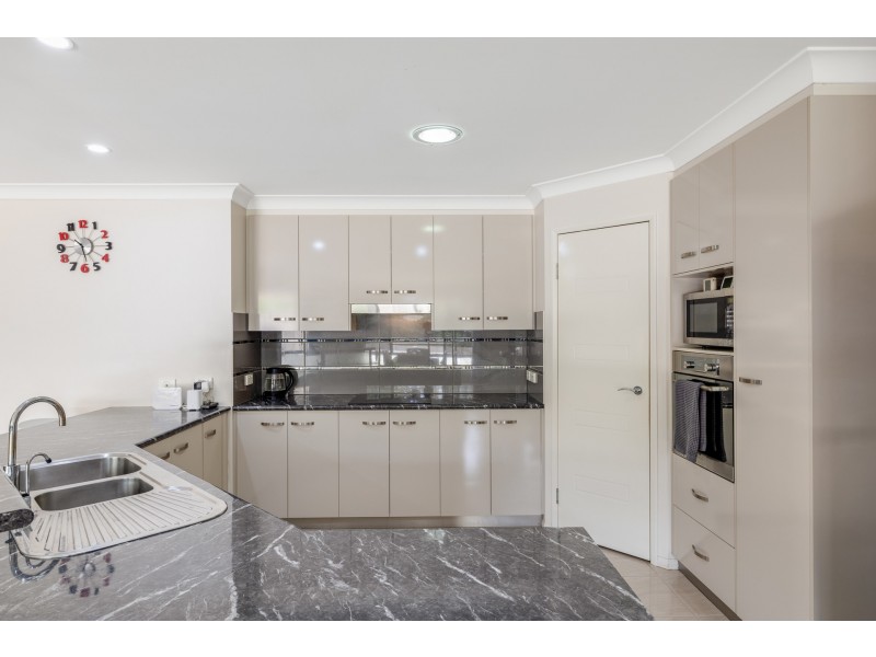 36 Acacia Avenue, Top Camp QLD 4350