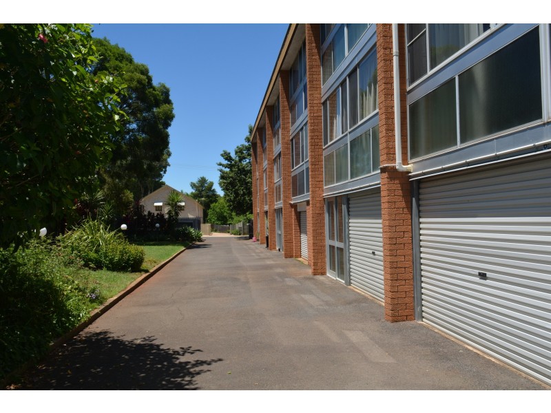 6/5 Creek Street, East Toowoomba QLD 4350