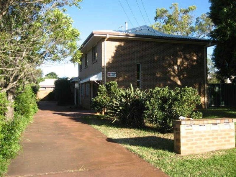 1/22 Kirklees Street, Newtown QLD 4350