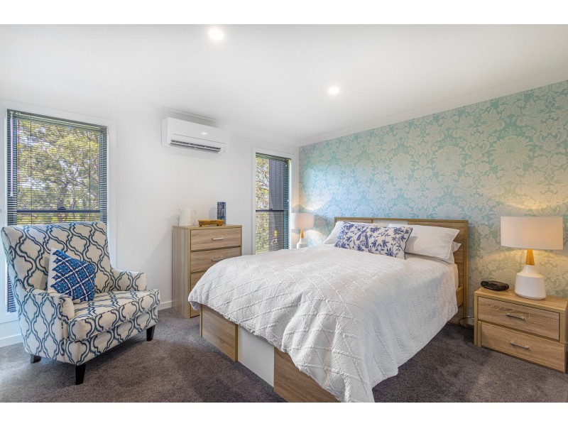 6 Blue Sky Court, Cabarlah QLD 4352