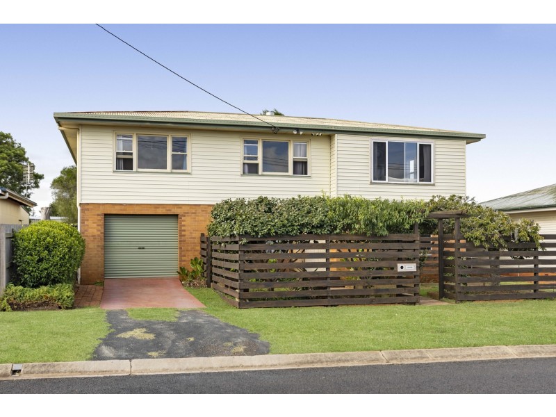 5 Friend Street, Harristown QLD 4350