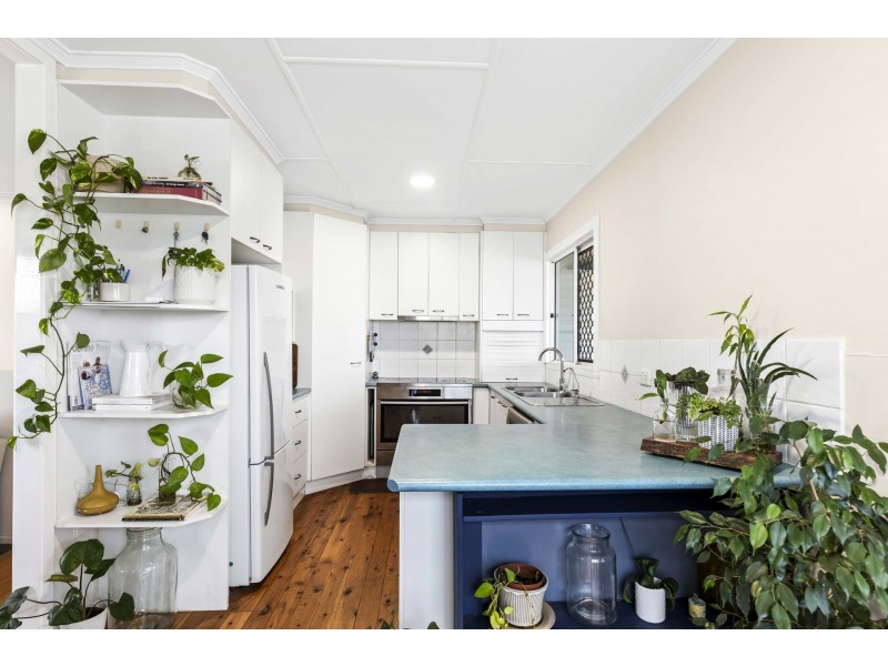 5 Friend Street, Harristown QLD 4350