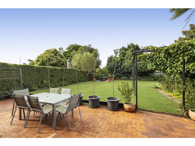 5 Friend Street, Harristown QLD 4350
