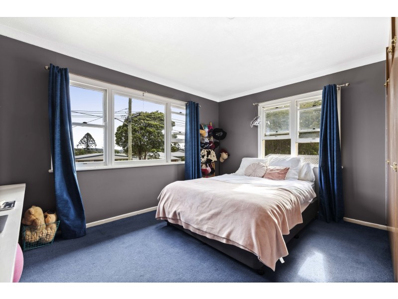 5 Friend Street, Harristown QLD 4350