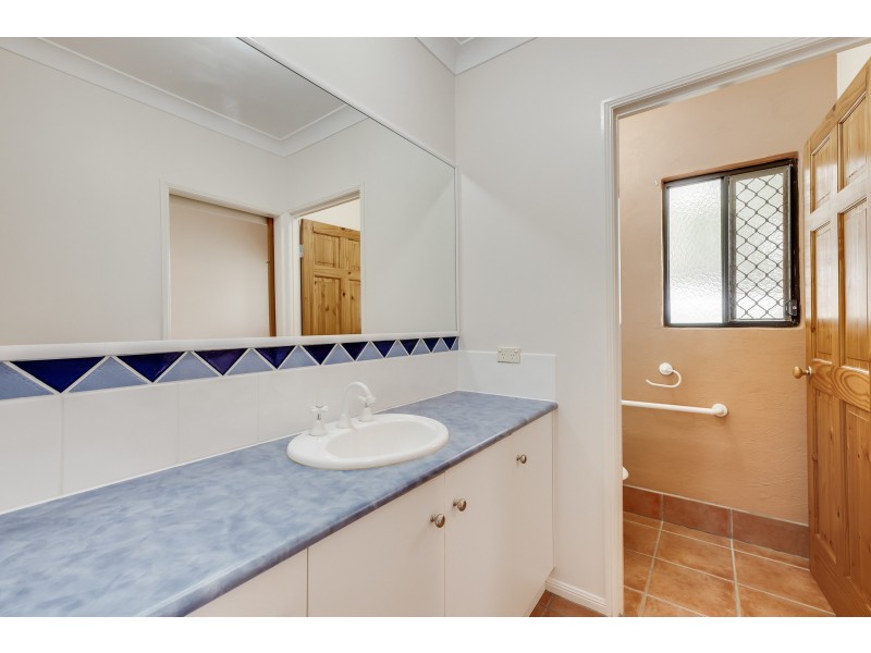 13 Maggie Court, Middle Ridge QLD 4350