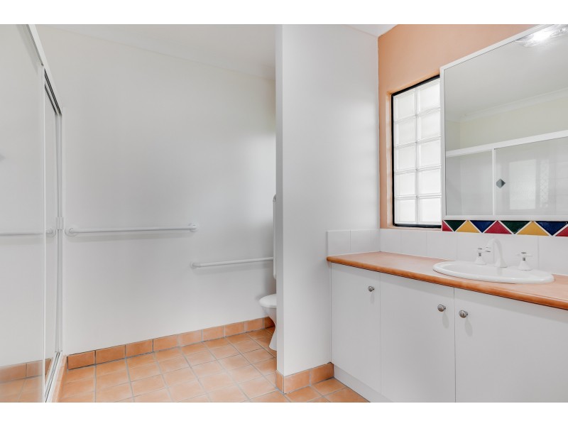 13 Maggie Court, Middle Ridge QLD 4350