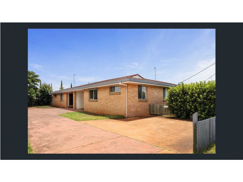 1/501 Stenner Street, Darling Heights QLD 4350