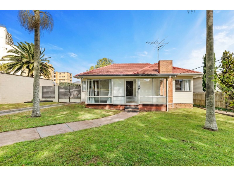 4A Herries Street, East Toowoomba QLD 4350
