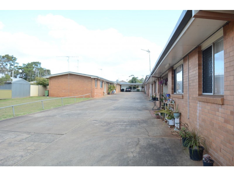 6/348 South Street, Harristown QLD 4350