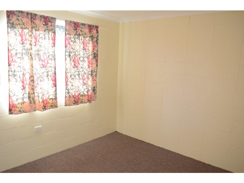 6/348 South Street, Harristown QLD 4350