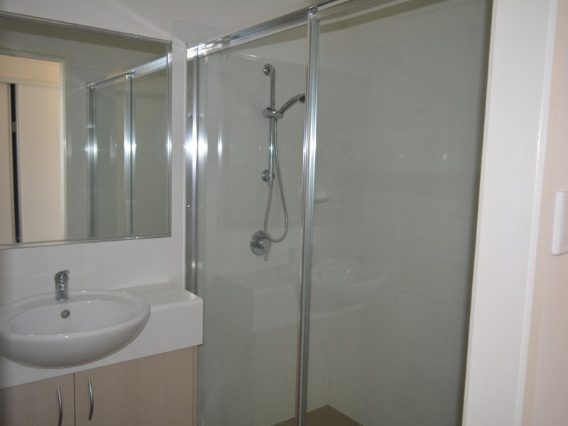 4/15 Gostwyck Street, Newtown QLD 4350