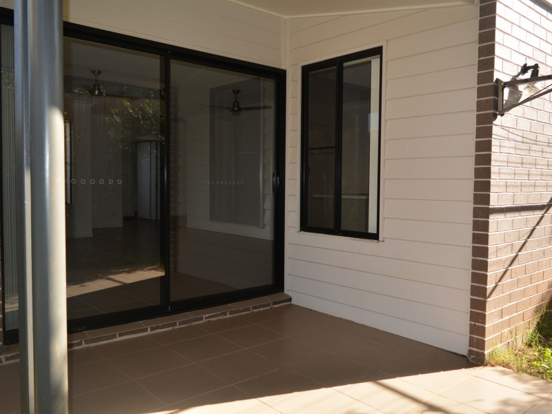 4/15 Gostwyck Street, Newtown QLD 4350