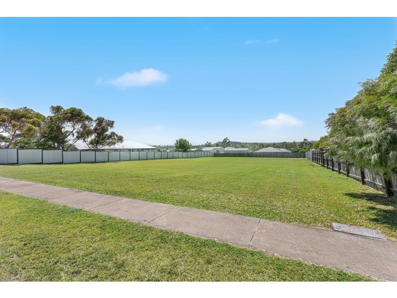 19 Curlew Street, Meringandan West QLD 4352