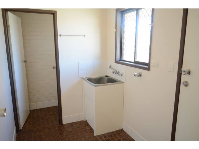 2/21 Tara Street, Wilsonton QLD 4350