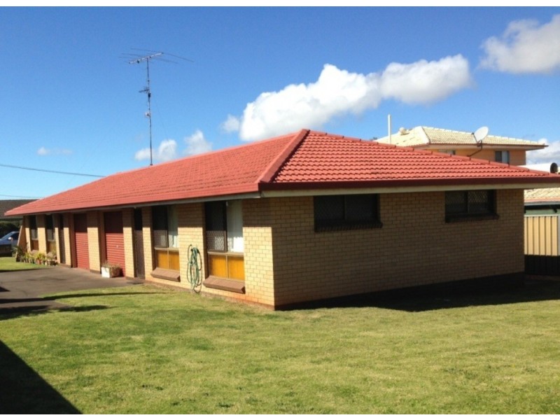 2/21 Tara Street, Wilsonton QLD 4350