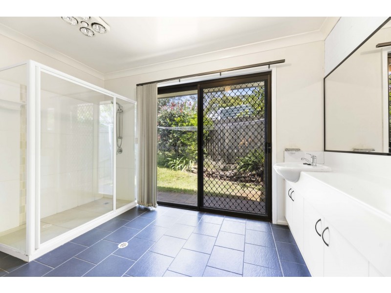 2/1 Panorama Crescent, Prince Henry Heights QLD 4350