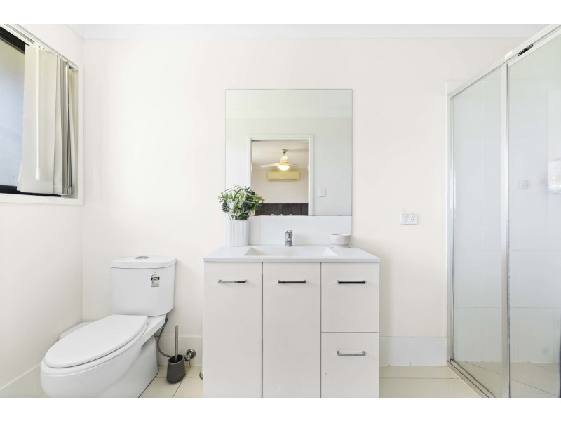 17 Wongalee Place, Cambooya QLD 4358