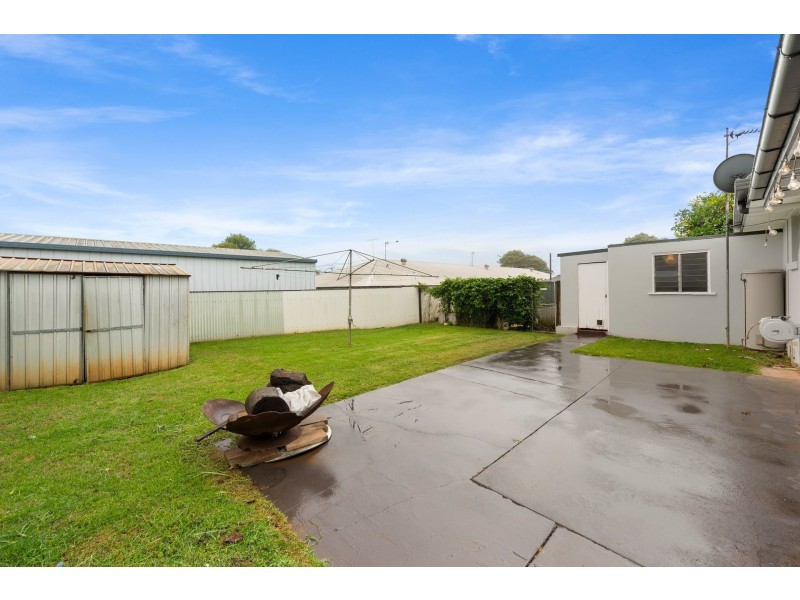 1A Gaydon Street, Newtown QLD 4350