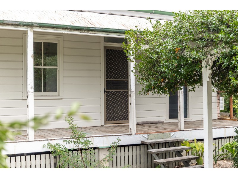 2 Sprott Road, Ellinthorp QLD 4362