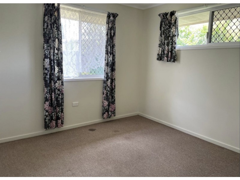 2/501 Stenner Street, Harristown QLD 4350