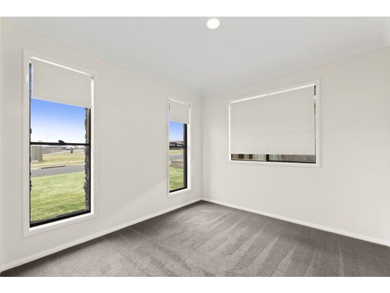 47 Shelby Street, Glenvale QLD 4350