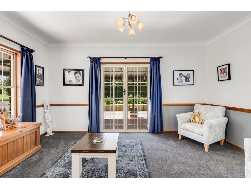 83 Reushle Road, Cabarlah QLD 4352