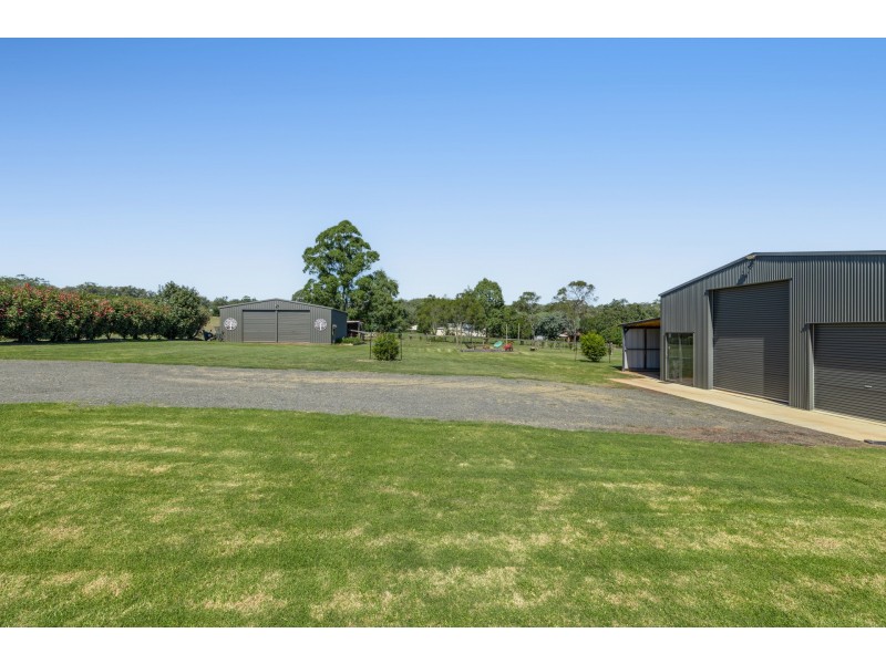 83 Reushle Road, Cabarlah QLD 4352