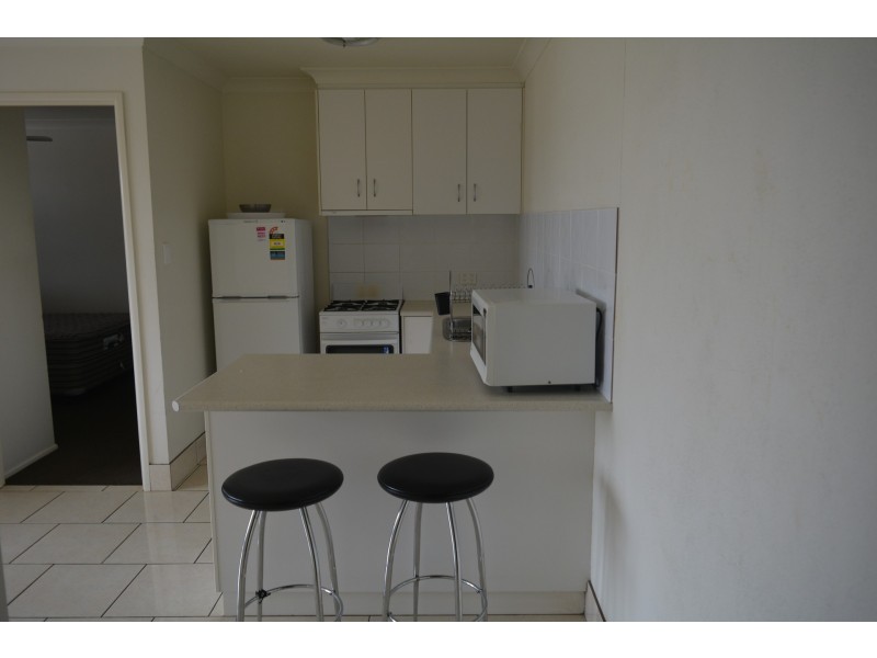 8/1 Uniplaza Court, Kearneys Spring QLD 4350