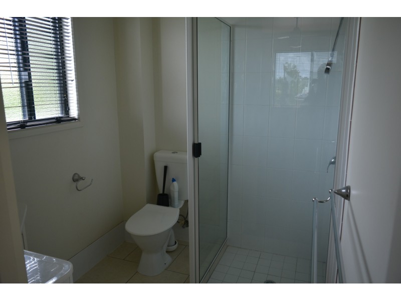 8/1 Uniplaza Court, Kearneys Spring QLD 4350