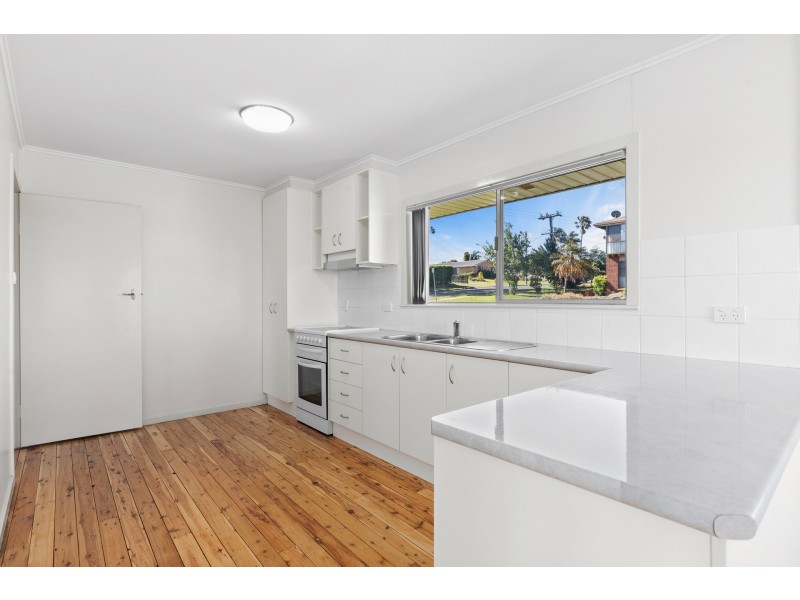 80 Holberton Street, Newtown QLD 4350