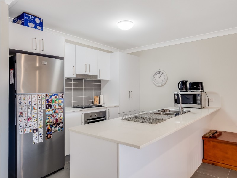 2/7 Felix Street, Cranley QLD 4350